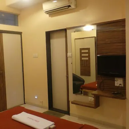 Hotel Royal Residency Executive Miraj Room photo