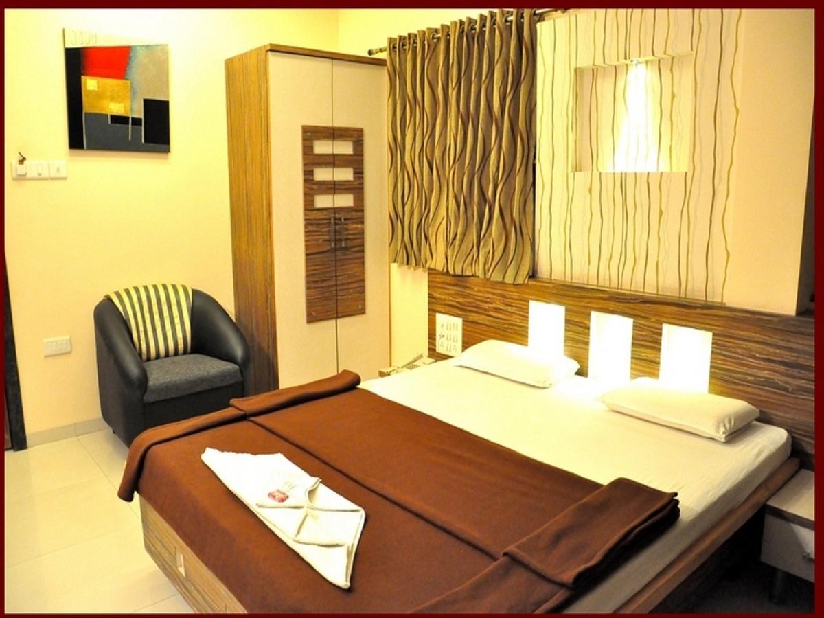 Royal Residency Executive * Miraj