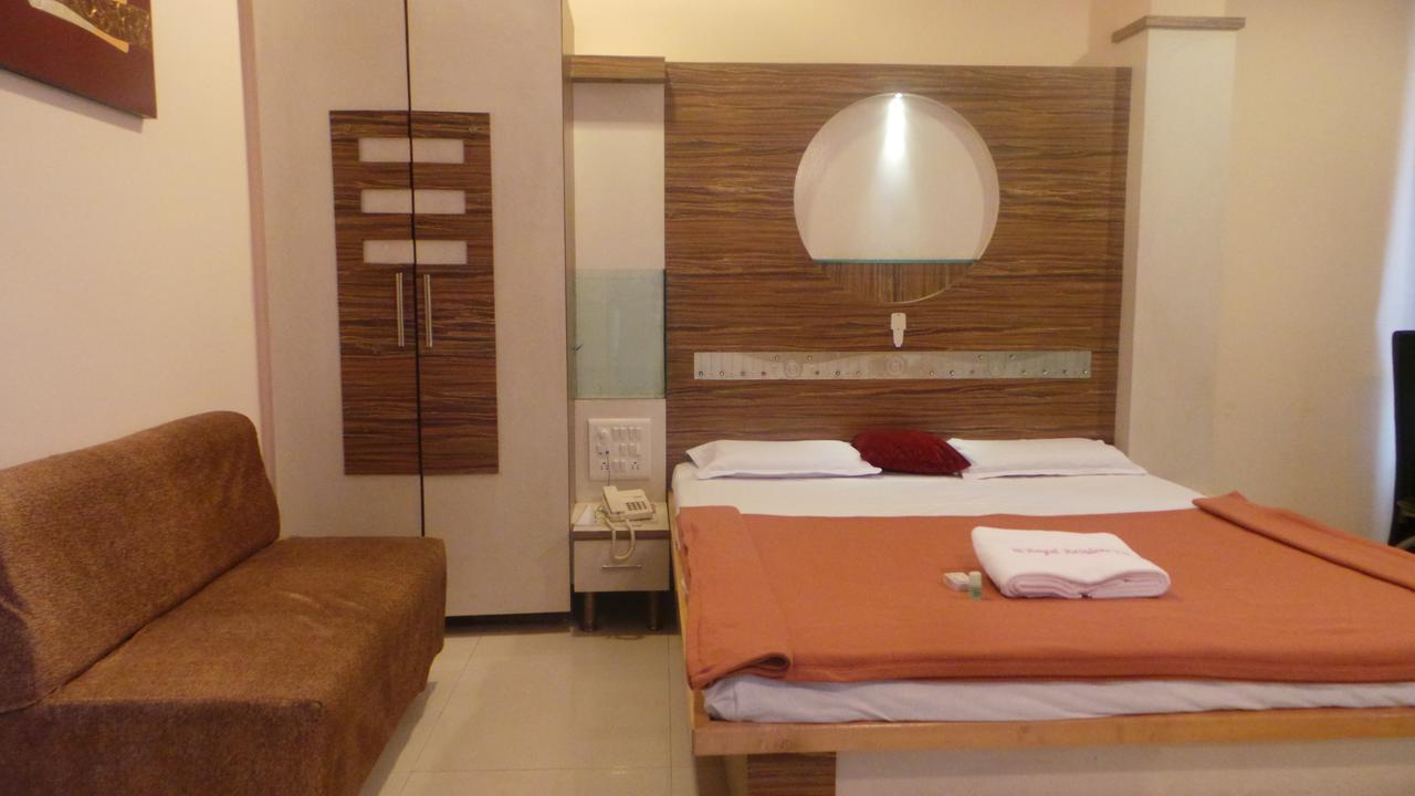 Royal Residency Executive * Miraj