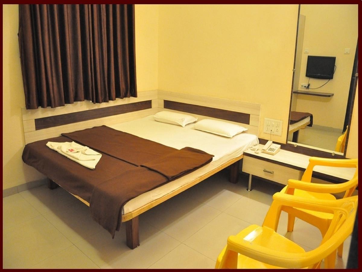 Royal Residency Executive Lodge