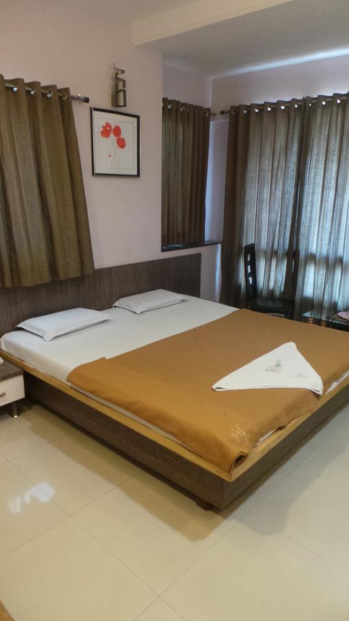 Royal Residency Executive Lodge *